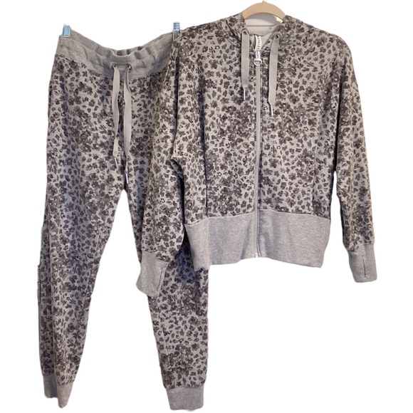 Athleta Pants - Athleta Women’s Full Zip Jacket With Hoodie & Pant 2Pc Leopard Tracksuit Size M